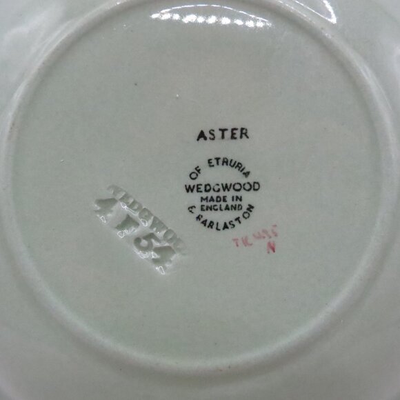 Wedgwood Aster Celadon Green Teacup Saucer Set of 2 England - Picture 10 of 10